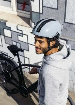 Casque De Vélo Urbain Lumineux Hud-Y ACE - ABUS -Vêtements Soldes Magasin casque de velo urbain lumineux hud y ace abus 3