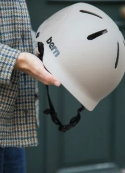 Casque Watts 2.0 Pour Cycliste Urbain - Bern -Vêtements Soldes Magasin casque watts 20 pour cycliste urbain bern 2