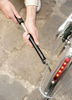 Pompe à Main Vélo Sport Drive HP - Lezyne -Vêtements Soldes Magasin pompe a main velo sport drive hp lezyne 3