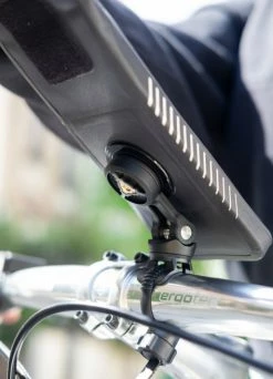 Porte-téléphone étanche Vélo - SP Connect -Vêtements Soldes Magasin porte telephone etanche velo sp connect 5