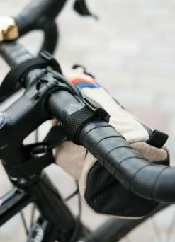 Sacoche Guidon Venture Vintage - AGU -Vêtements Soldes Magasin sacoche guidon venture vintage agu 4